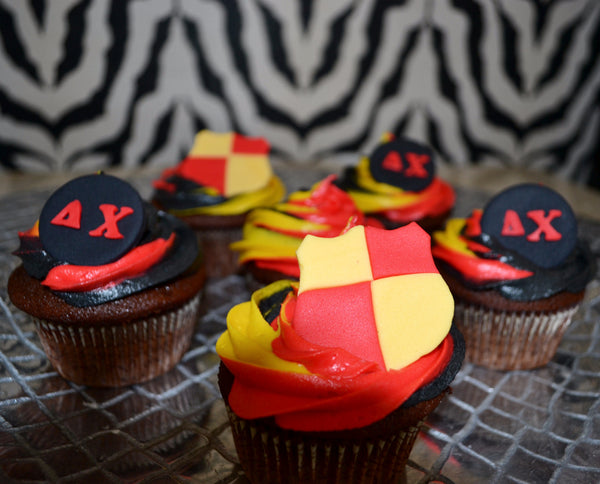 Fraternity Cupcakes by Sugar Street Boutique TriColour Swirl Cupcakes Chocolate Cupcakes Toronto Ontario Canada Red Gold and black cupcakes Frosting