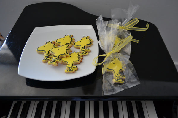 Woodstock Cookies by Sugar Street Boutique. Toronto. Snoopy Cookies. Loot bag cookies. Sugar cookies.