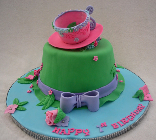 Alice in Wonderland Mad Hatter Cake by Sugar Street Boutique Toronto Ontario Canada Vanilla Cake HappyCake Fondant Masterpiece Luxury Cake  Teacup cake hat cake Colourful Cake Kids Cake Cute Cake Girl Cakes