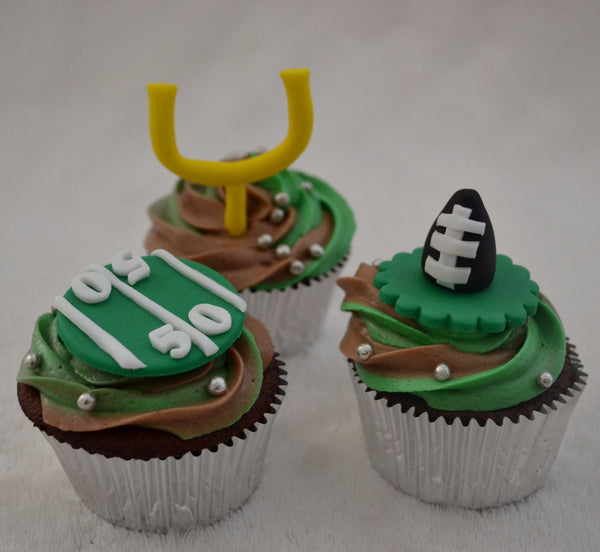 SuperBowl2016 Cupcakes by Sugar Street Boutique Denver Colorado Cupcakes American Football field cupcakes Toronto Ontario Canada two colour swirl icing ball cupcakes Broncos cupcakes Carolina Panthers Football Cupcakes NFL Cupcakes Fondant SuperBowl50 Super Bowl 50