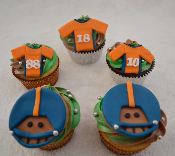 SuperBowl2016 Cupcakes by Sugar Street Boutique Denver Colorado Cupcakes American Football field cupcakes Toronto Ontario Canada two colour swirl icing ball cupcakes Broncos cupcakes Carolina Panthers Football Cupcakes NFL Cupcakes Fondant SuperBowl50 Super Bowl 50