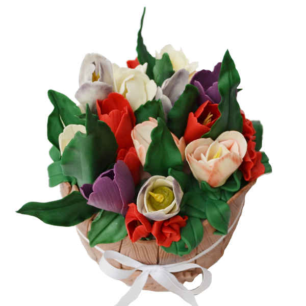 Tulip and roses basket cake. Edible roses and tulips cake. Sugar Street Boutique. Toronto cakes