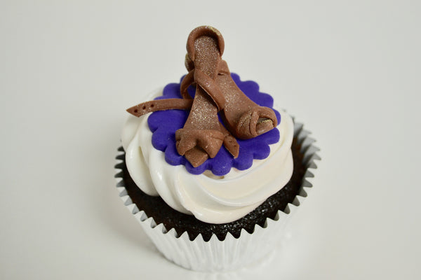 high heel cupcakes by sugar street boutique. cupcake toronto. sugar street boutique toronto. high heel cupcakes toronto. high heel cupcakes. mini high heels fondant. high heel fondant. chocolate marshmallow cupcake. chocolate marshmallow cupcake toronto. chocolate cupcake. marshmallow icing. dancing shoes fondant. dancing shoes cupcakes. dancing shoe cupcake. dancing shoes cupcakes toronto.