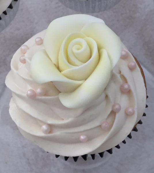 cupcake roses by sugar street boutique-toronto-ontario-canada-designer cupcakes-roses-fondant roses- cupcakes-birthday cupcake-bridal cupcakes-special event cupcakes-flower cupcakes-roses
